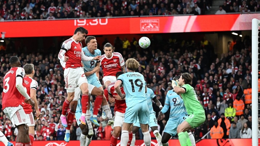 ไฮไลท์บอลเมื่อคืน Arsenal vs Burnley 18.05.26 (1-0)
